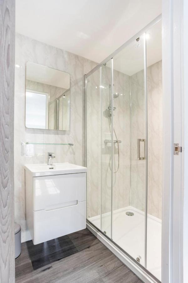 The Secret, Stylish & Spacious En Suite In Blandford Forum, Dorset المظهر الخارجي الصورة